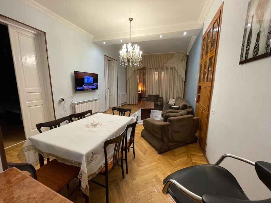 House In Old Tbilisi Apartment Luaran gambar